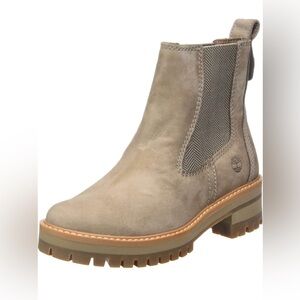 Timberland Women's Courmayeur Valley Chelsea Boots 7.5 NWT